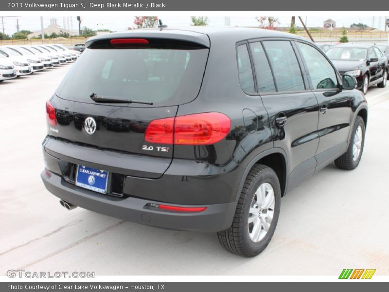 Deep Black Metallic / Black 2013 Volkswagen Tiguan S