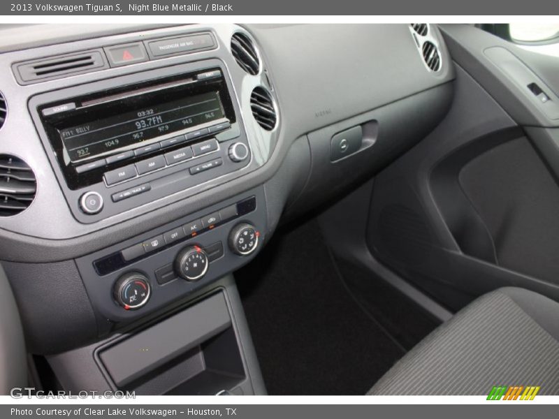 Night Blue Metallic / Black 2013 Volkswagen Tiguan S