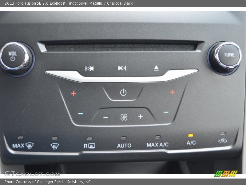 Ingot Silver Metallic / Charcoal Black 2013 Ford Fusion SE 2.0 EcoBoost