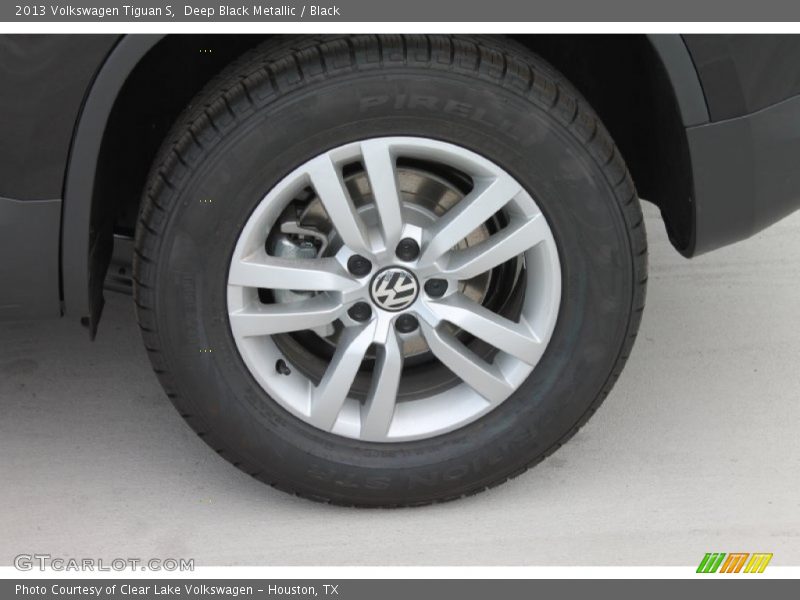 Deep Black Metallic / Black 2013 Volkswagen Tiguan S
