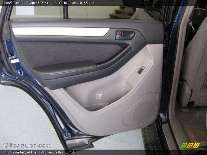 Pacific Blue Metallic / Stone 2005 Toyota 4Runner SR5 4x4