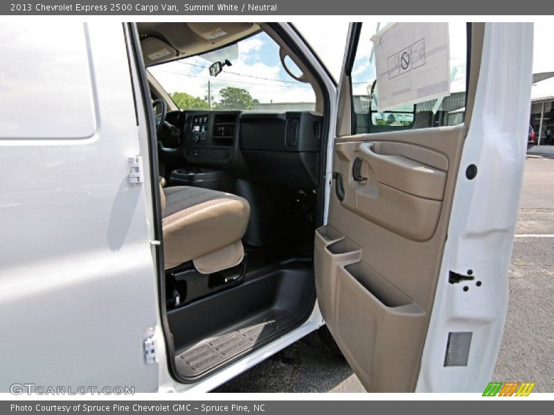 Summit White / Neutral 2013 Chevrolet Express 2500 Cargo Van