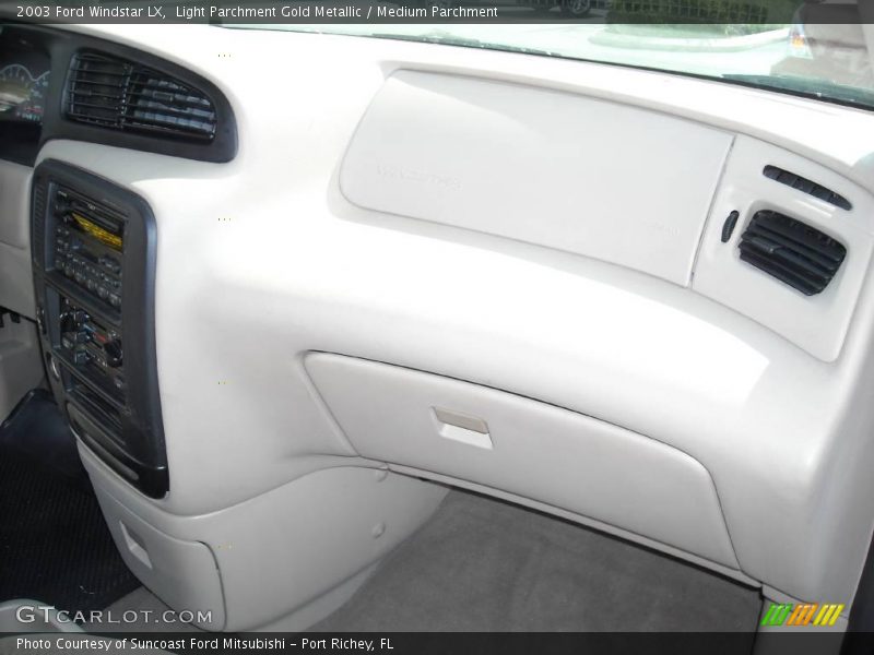 Light Parchment Gold Metallic / Medium Parchment 2003 Ford Windstar LX