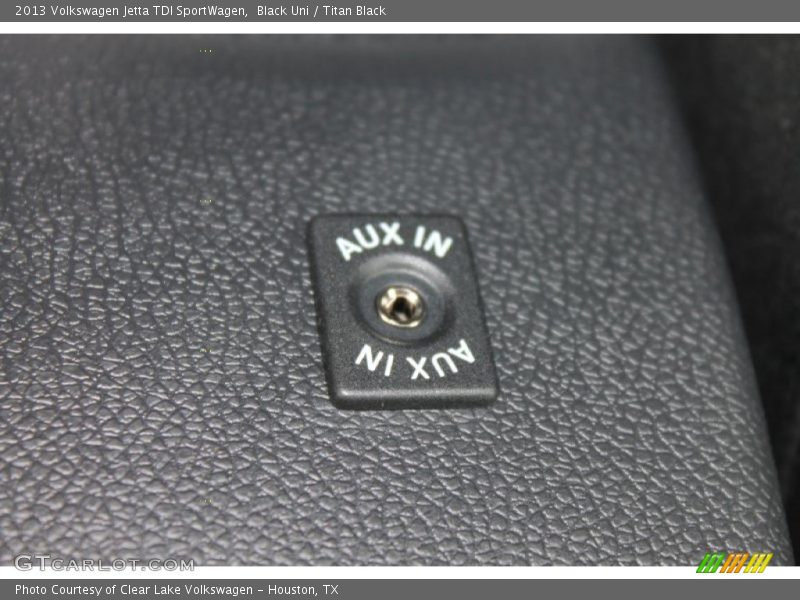 Black Uni / Titan Black 2013 Volkswagen Jetta TDI SportWagen