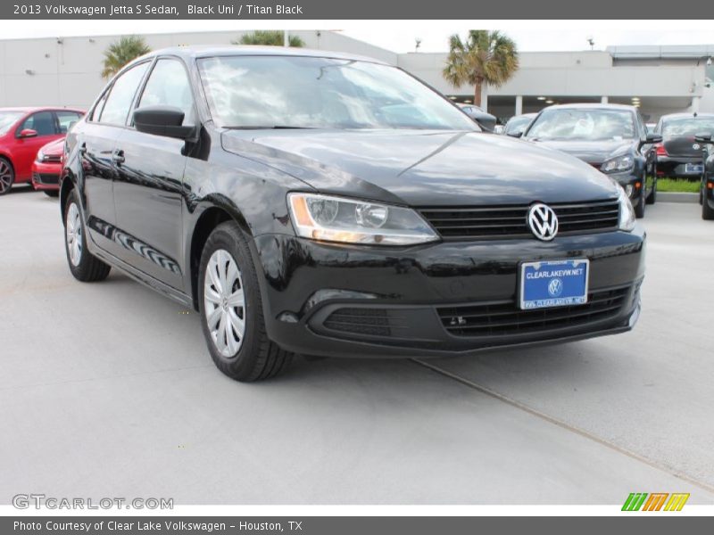 Black Uni / Titan Black 2013 Volkswagen Jetta S Sedan