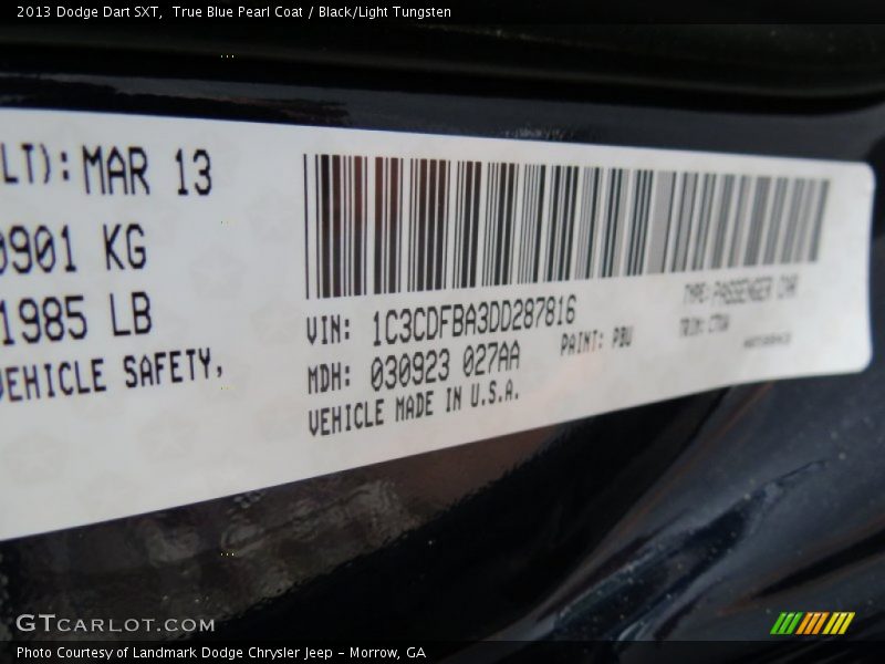 True Blue Pearl Coat / Black/Light Tungsten 2013 Dodge Dart SXT