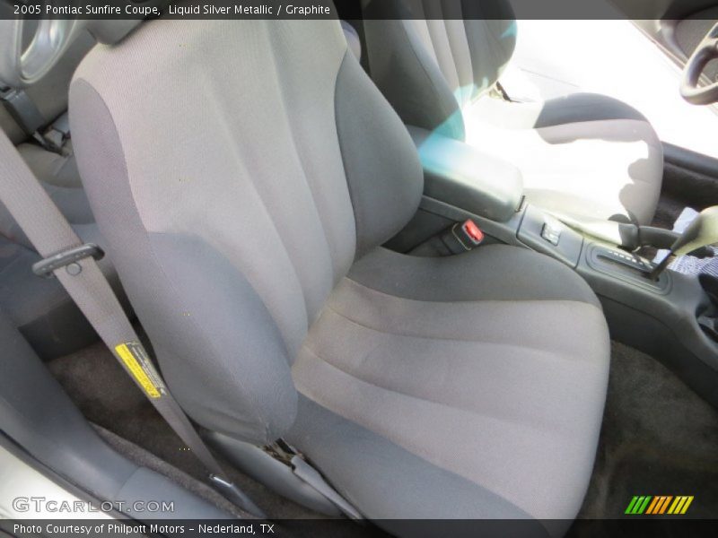 Liquid Silver Metallic / Graphite 2005 Pontiac Sunfire Coupe