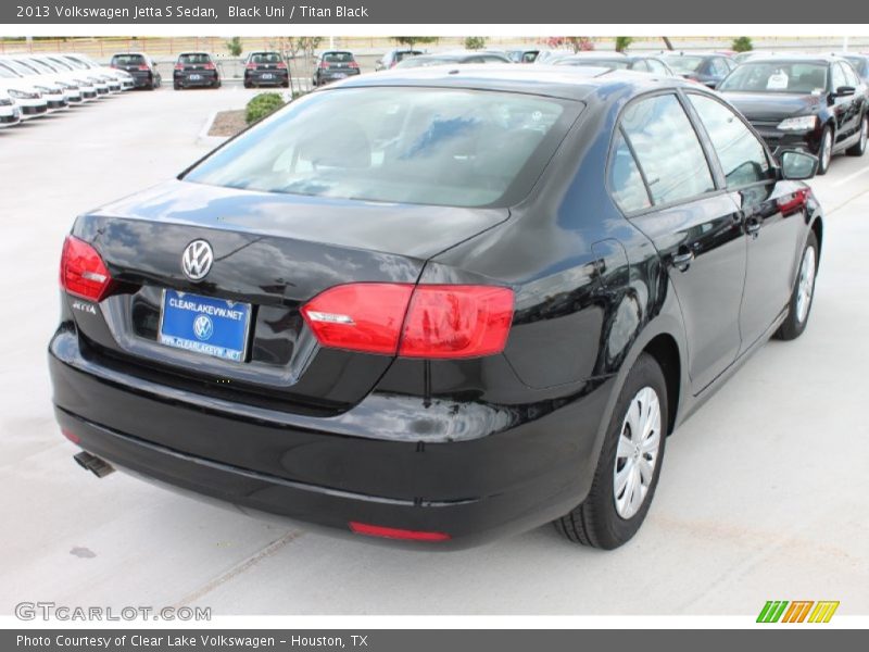 Black Uni / Titan Black 2013 Volkswagen Jetta S Sedan