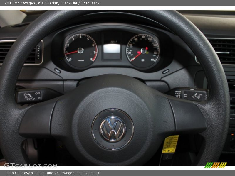 Black Uni / Titan Black 2013 Volkswagen Jetta S Sedan