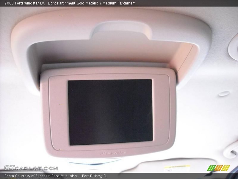Light Parchment Gold Metallic / Medium Parchment 2003 Ford Windstar LX