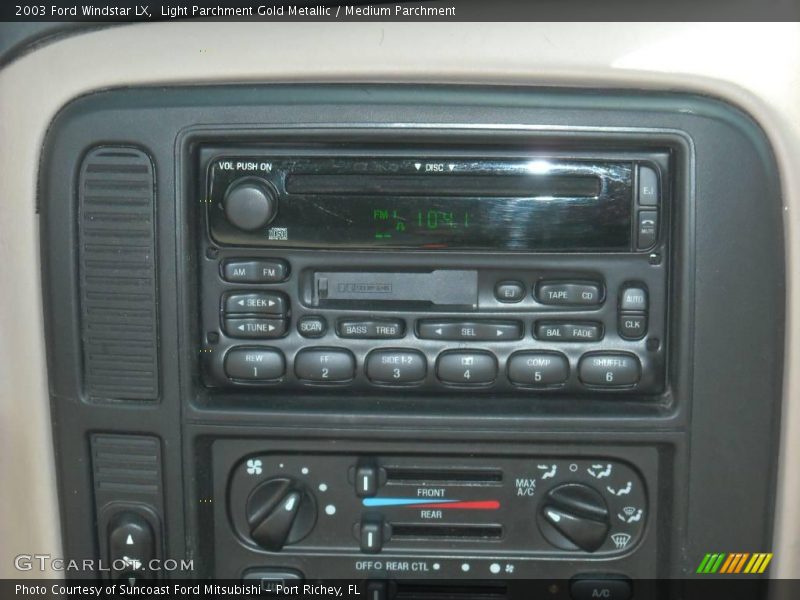 Light Parchment Gold Metallic / Medium Parchment 2003 Ford Windstar LX