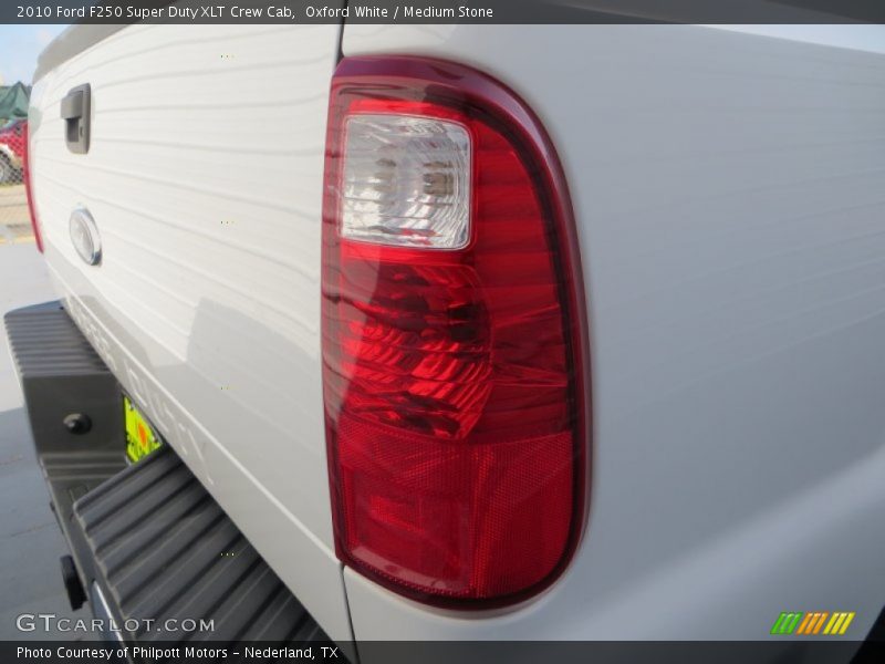 Oxford White / Medium Stone 2010 Ford F250 Super Duty XLT Crew Cab