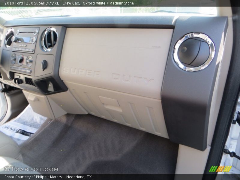Oxford White / Medium Stone 2010 Ford F250 Super Duty XLT Crew Cab