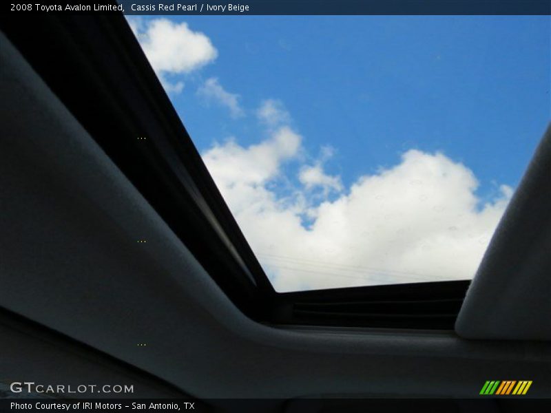 Cassis Red Pearl / Ivory Beige 2008 Toyota Avalon Limited