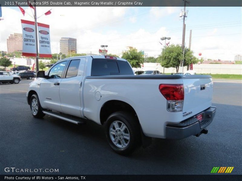 Magnetic Gray Metallic / Graphite Gray 2011 Toyota Tundra SR5 Double Cab