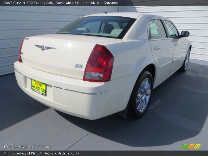 Stone White / Dark Khaki/Light Graystone 2007 Chrysler 300 Touring AWD