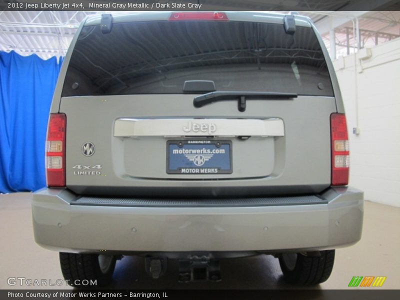 Mineral Gray Metallic / Dark Slate Gray 2012 Jeep Liberty Jet 4x4