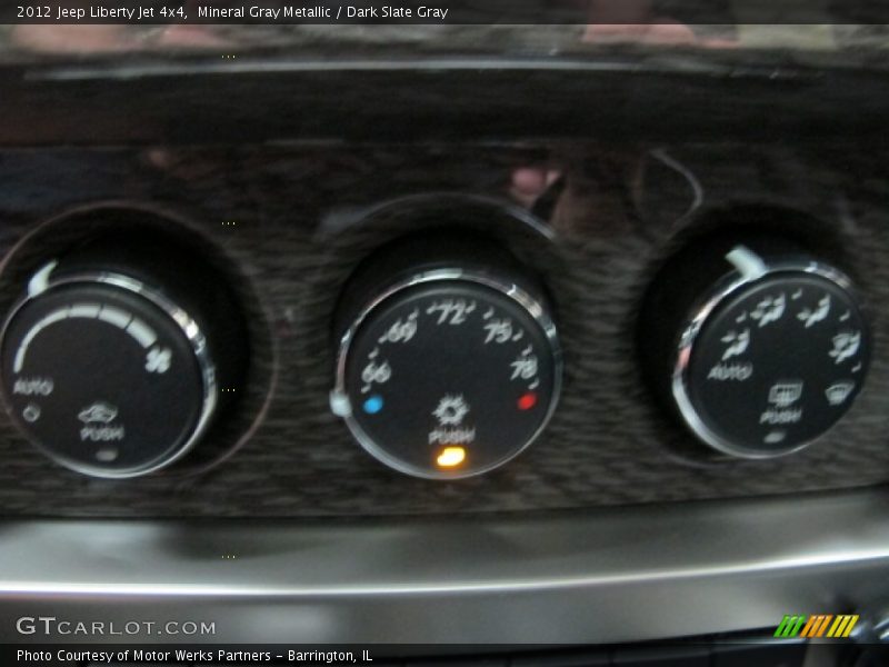 Mineral Gray Metallic / Dark Slate Gray 2012 Jeep Liberty Jet 4x4
