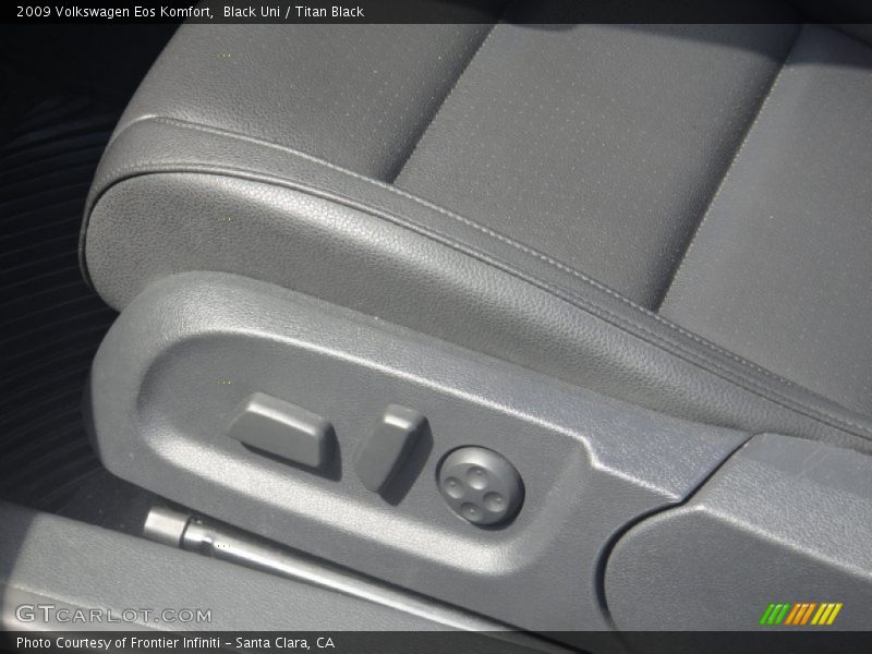 Black Uni / Titan Black 2009 Volkswagen Eos Komfort