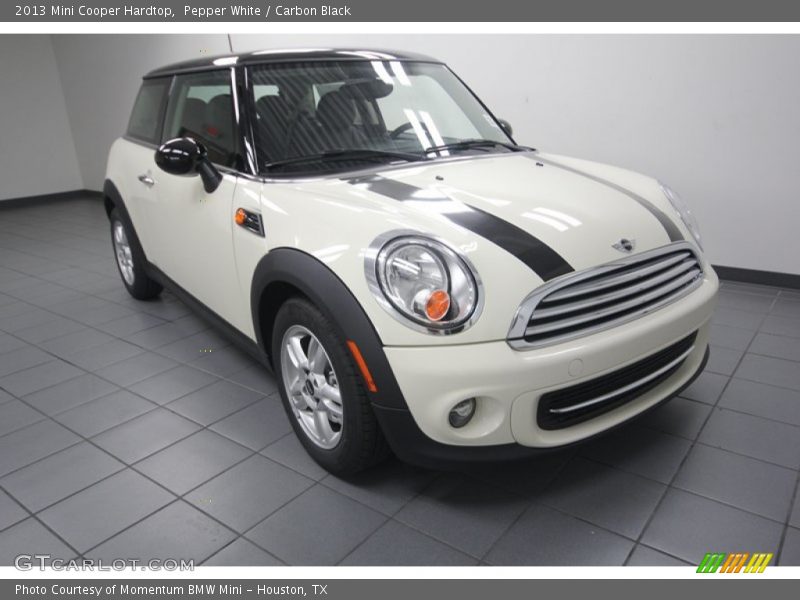 Pepper White / Carbon Black 2013 Mini Cooper Hardtop