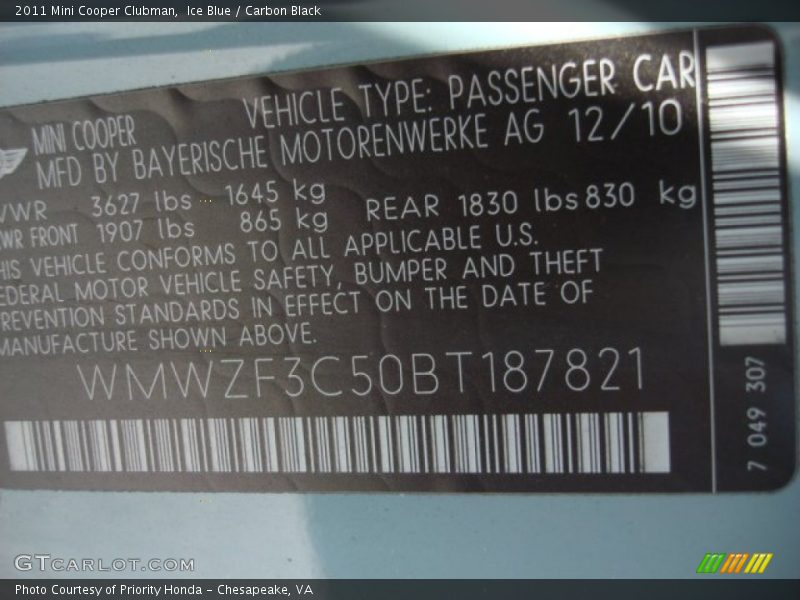 Ice Blue / Carbon Black 2011 Mini Cooper Clubman