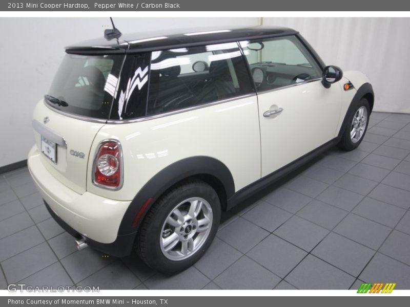Pepper White / Carbon Black 2013 Mini Cooper Hardtop