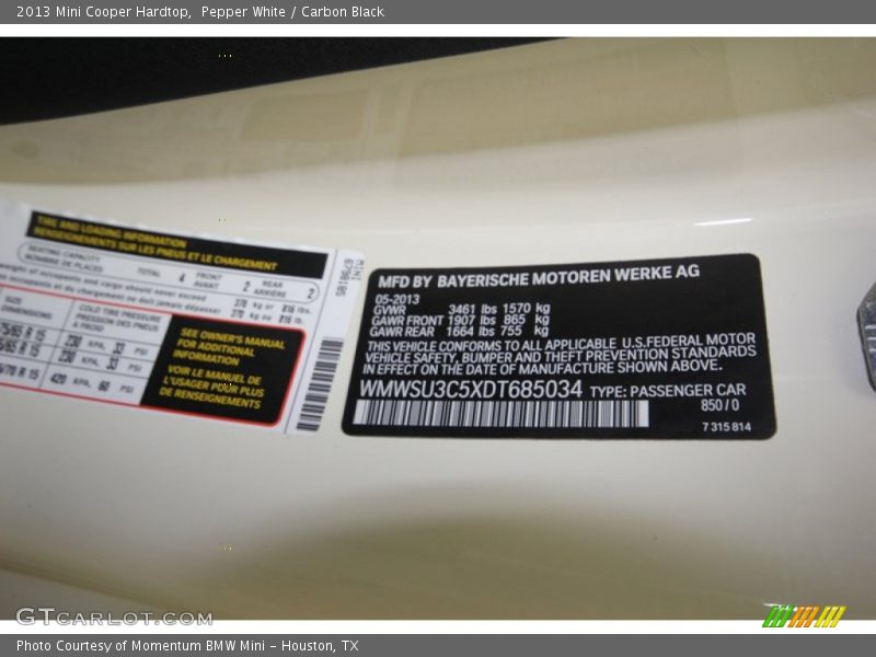 Pepper White / Carbon Black 2013 Mini Cooper Hardtop