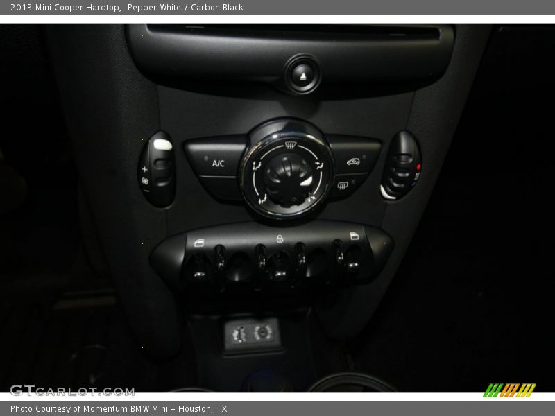 Pepper White / Carbon Black 2013 Mini Cooper Hardtop