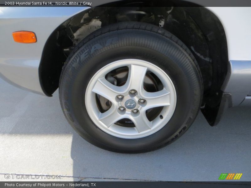 Nordic White / Gray 2003 Hyundai Santa Fe I4