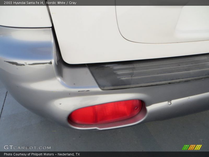 Nordic White / Gray 2003 Hyundai Santa Fe I4