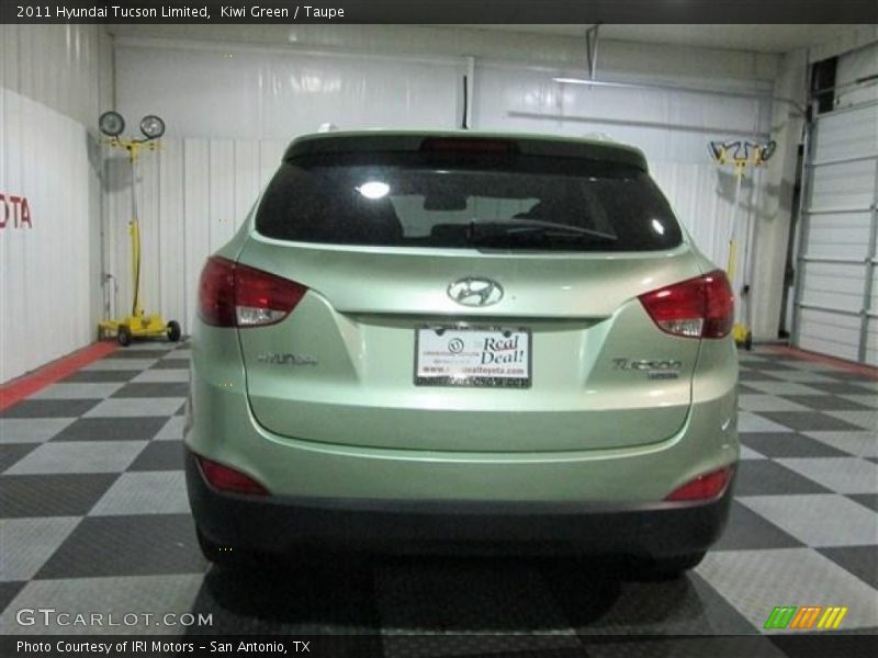 Kiwi Green / Taupe 2011 Hyundai Tucson Limited