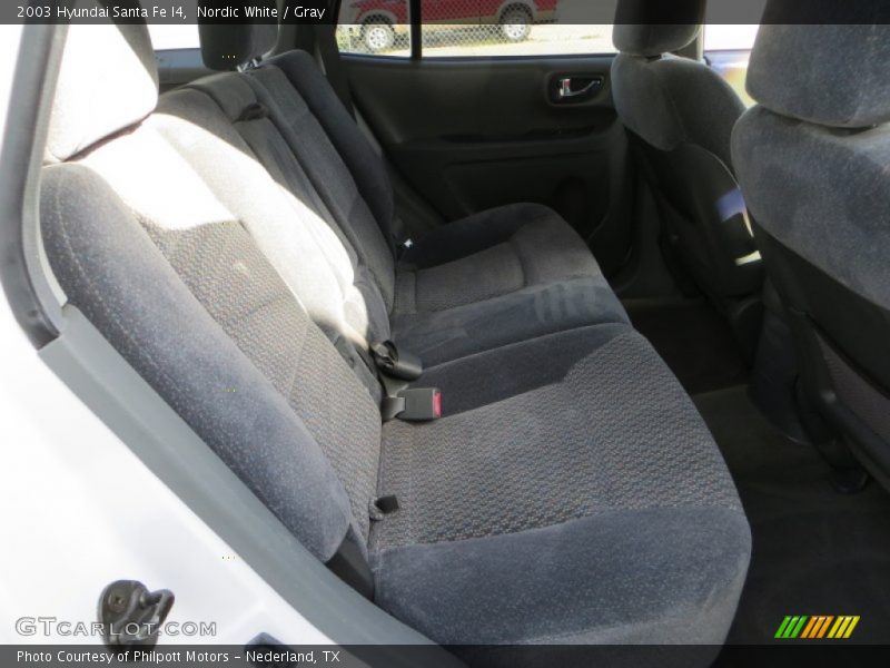 Nordic White / Gray 2003 Hyundai Santa Fe I4