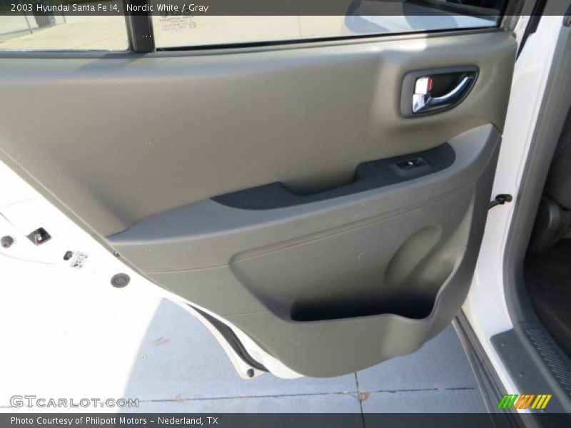 Nordic White / Gray 2003 Hyundai Santa Fe I4