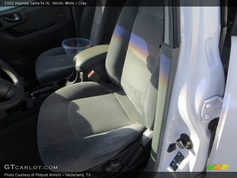 Nordic White / Gray 2003 Hyundai Santa Fe I4