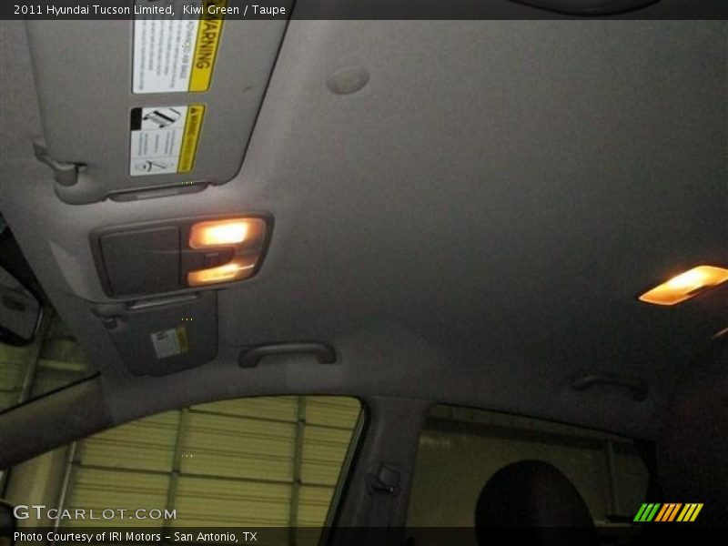 Kiwi Green / Taupe 2011 Hyundai Tucson Limited