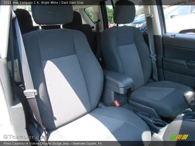 Bright White / Dark Slate Gray 2011 Jeep Compass 2.4