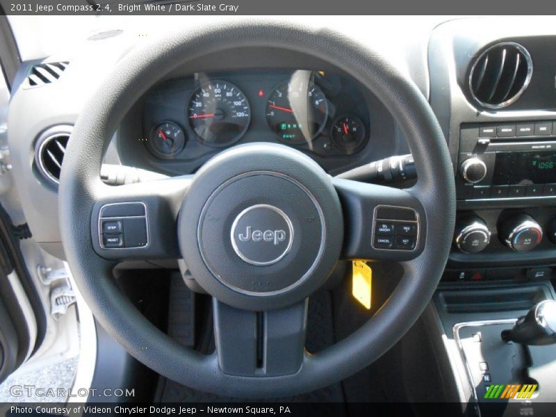 Bright White / Dark Slate Gray 2011 Jeep Compass 2.4