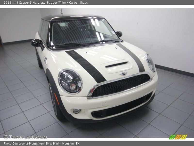Pepper White / Carbon Black 2013 Mini Cooper S Hardtop