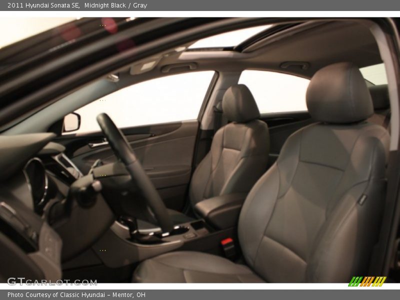 Midnight Black / Gray 2011 Hyundai Sonata SE