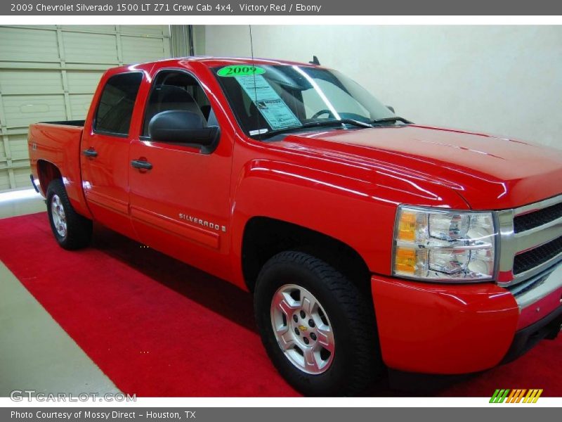Victory Red / Ebony 2009 Chevrolet Silverado 1500 LT Z71 Crew Cab 4x4