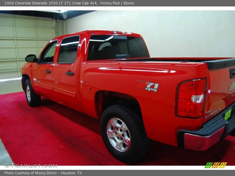 Victory Red / Ebony 2009 Chevrolet Silverado 1500 LT Z71 Crew Cab 4x4