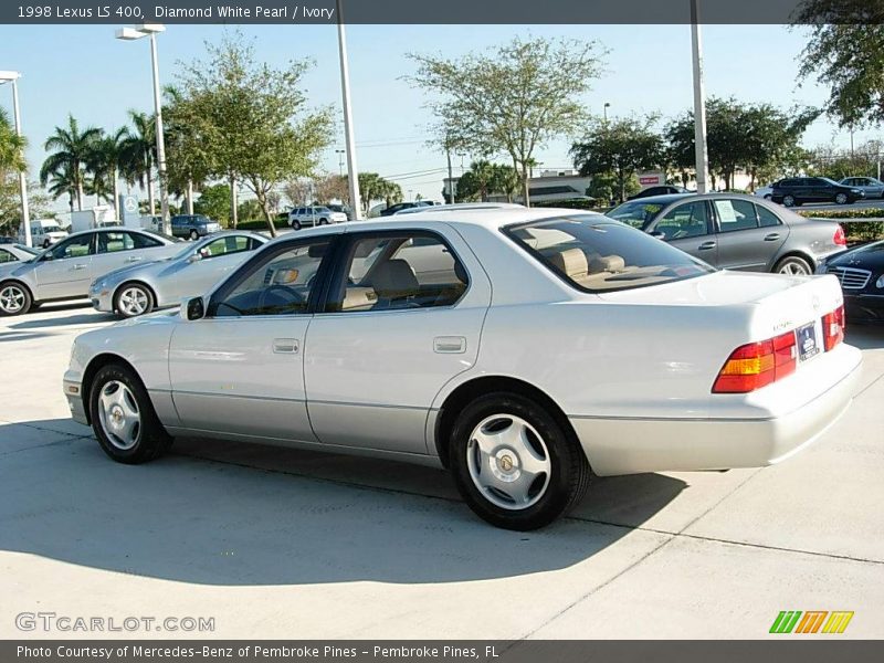 Diamond White Pearl / Ivory 1998 Lexus LS 400