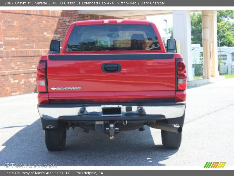 Victory Red / Dark Charcoal 2007 Chevrolet Silverado 2500HD Classic LT Extended Cab 4x4