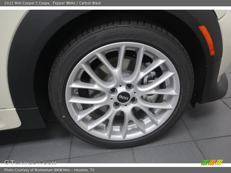 Pepper White / Carbon Black 2013 Mini Cooper S Coupe