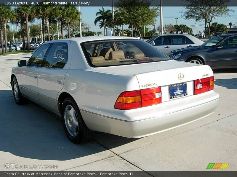 Diamond White Pearl / Ivory 1998 Lexus LS 400