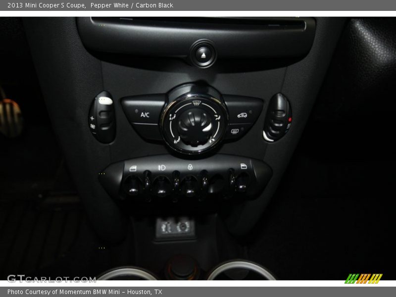 Pepper White / Carbon Black 2013 Mini Cooper S Coupe