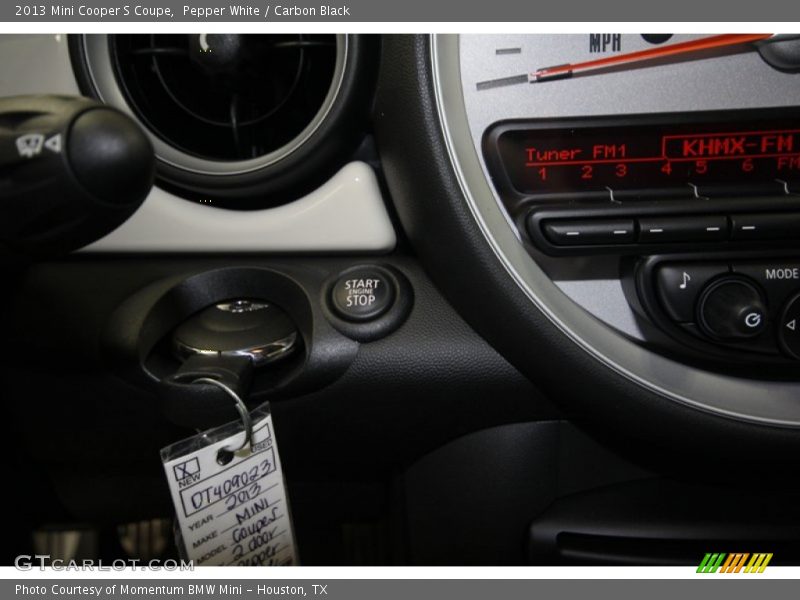 Pepper White / Carbon Black 2013 Mini Cooper S Coupe