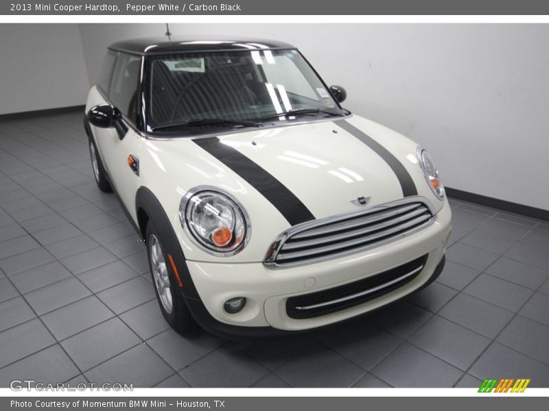 Pepper White / Carbon Black 2013 Mini Cooper Hardtop