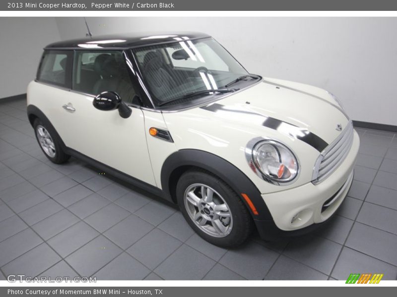 Pepper White / Carbon Black 2013 Mini Cooper Hardtop