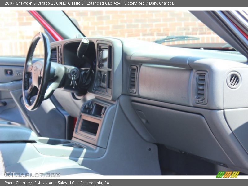 Victory Red / Dark Charcoal 2007 Chevrolet Silverado 2500HD Classic LT Extended Cab 4x4